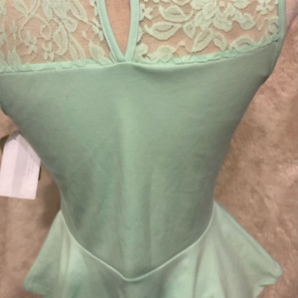 Ambiance Apparel lace top L - Picture 3 of 7